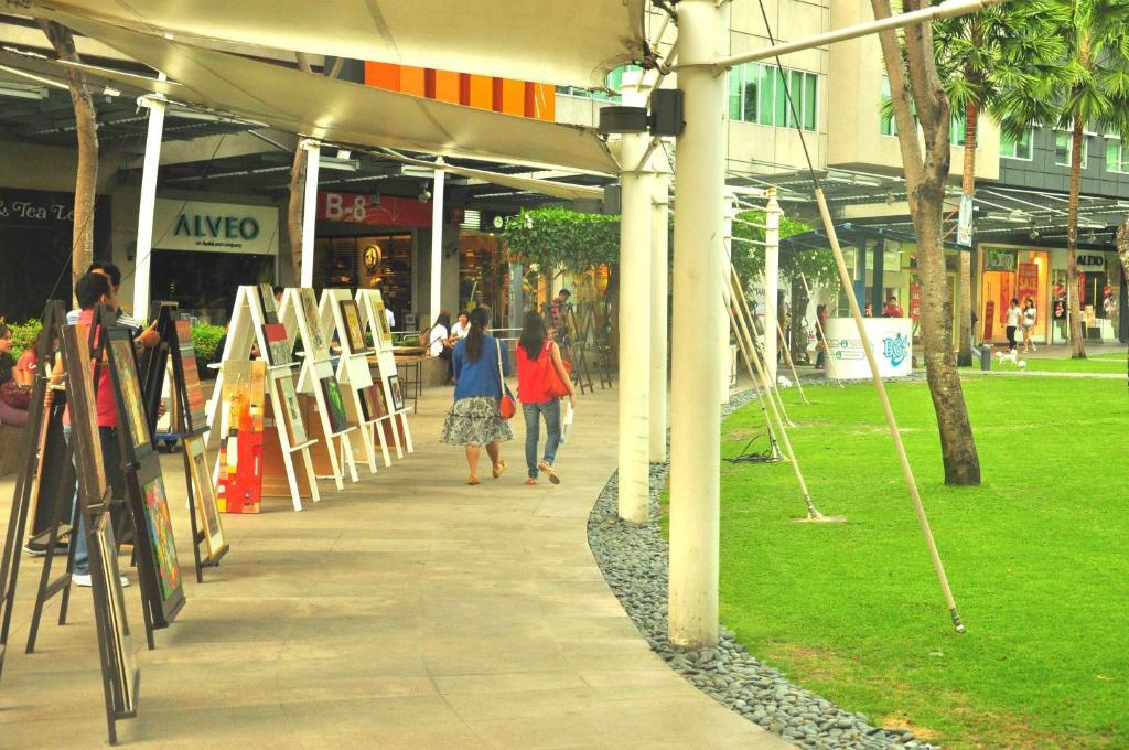 The Fort Budget Hotel- Bonifacio Global City Makati City Exterior foto
