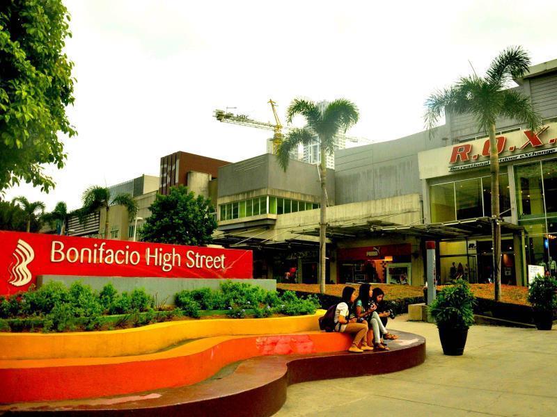 The Fort Budget Hotel- Bonifacio Global City Makati City Exterior foto