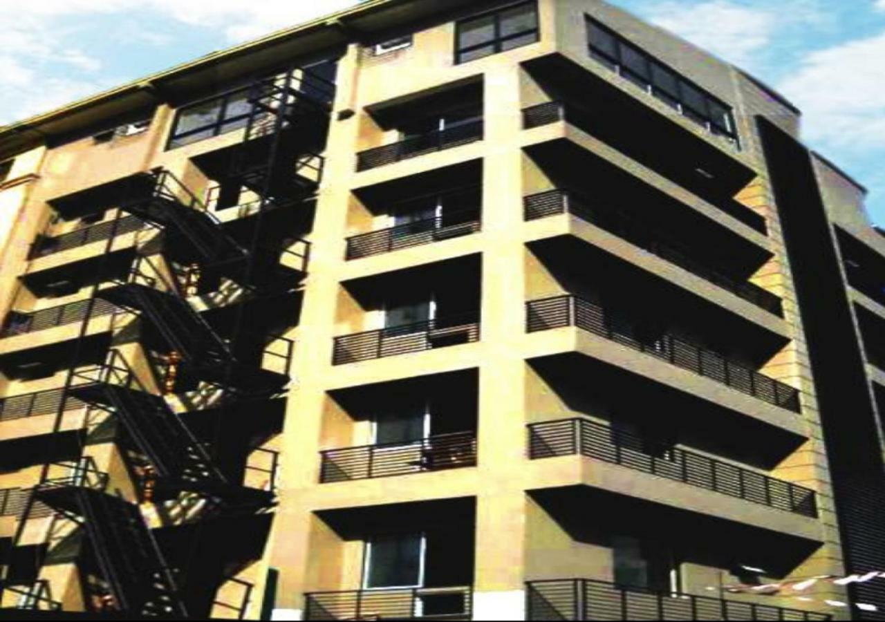 The Fort Budget Hotel- Bonifacio Global City Makati City Exterior foto